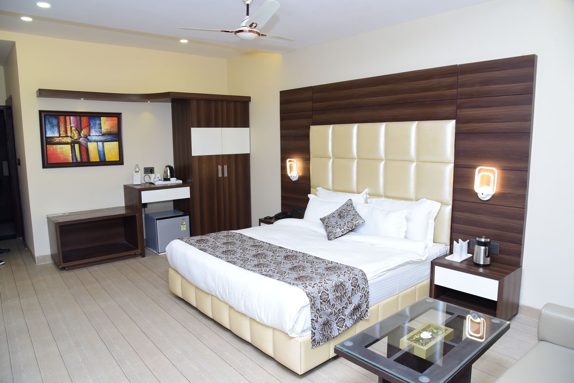 Moments Hotel Lucknow Exterior foto