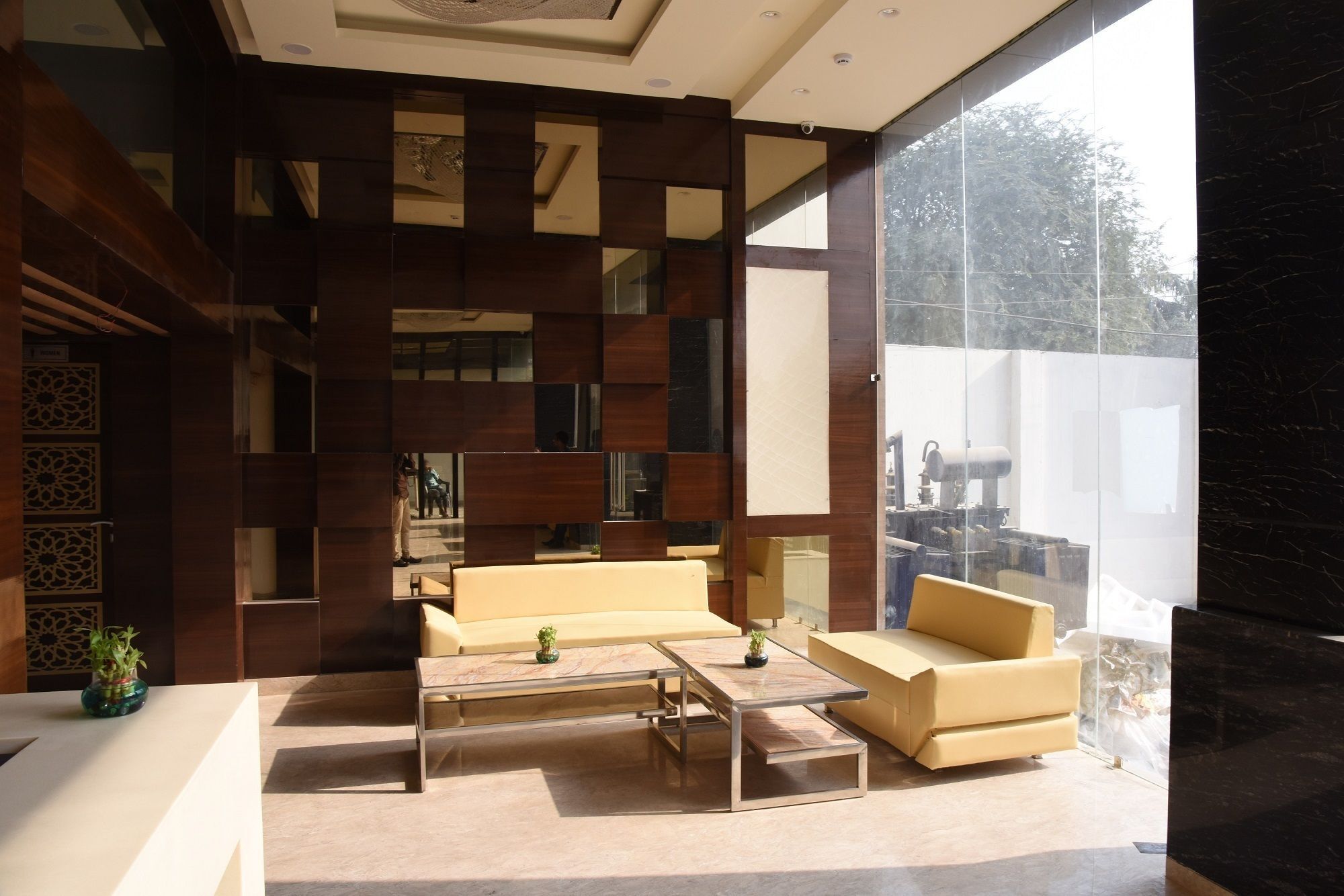 Moments Hotel Lucknow Exterior foto