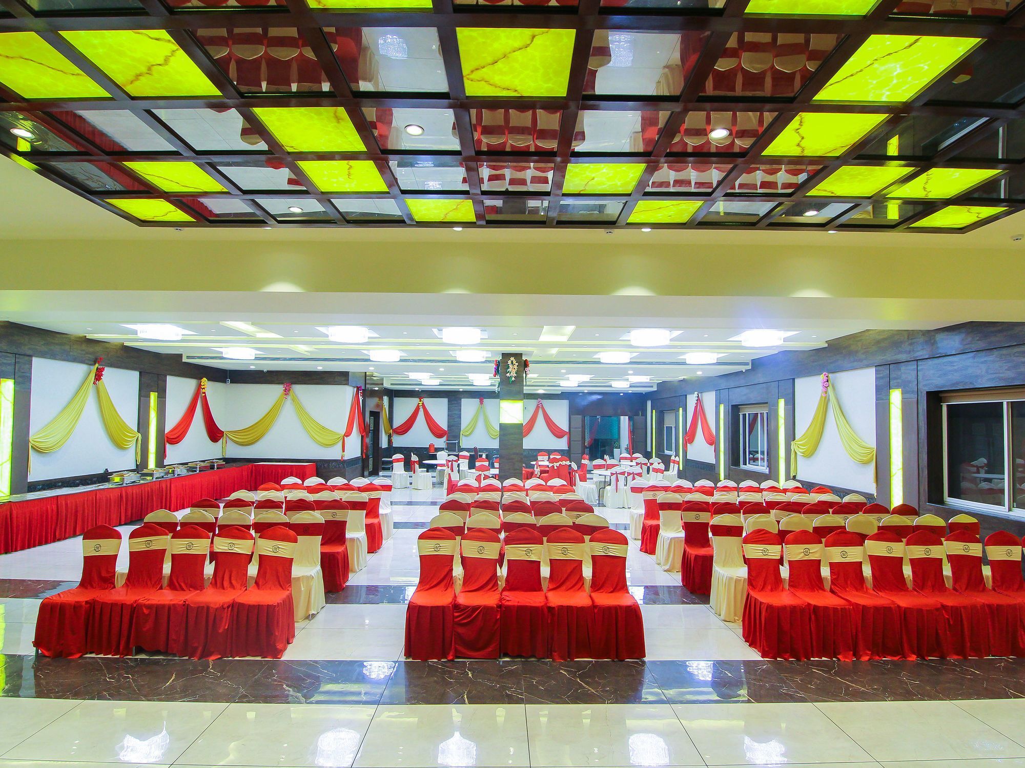 Moments Hotel Lucknow Exterior foto