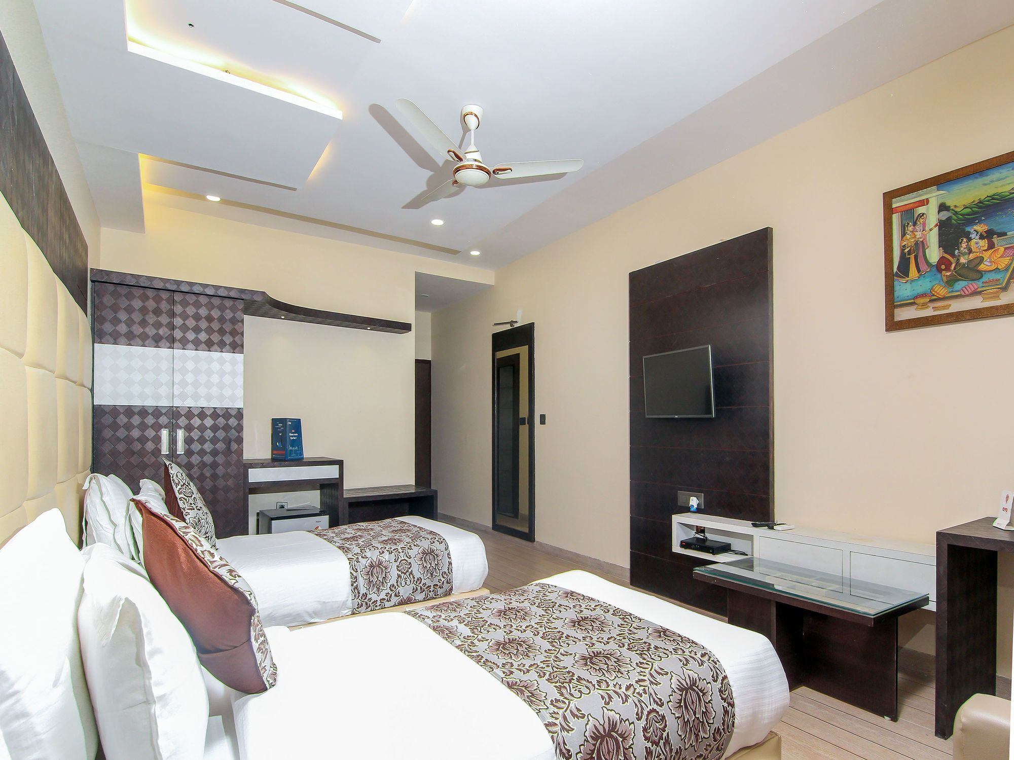 Moments Hotel Lucknow Exterior foto