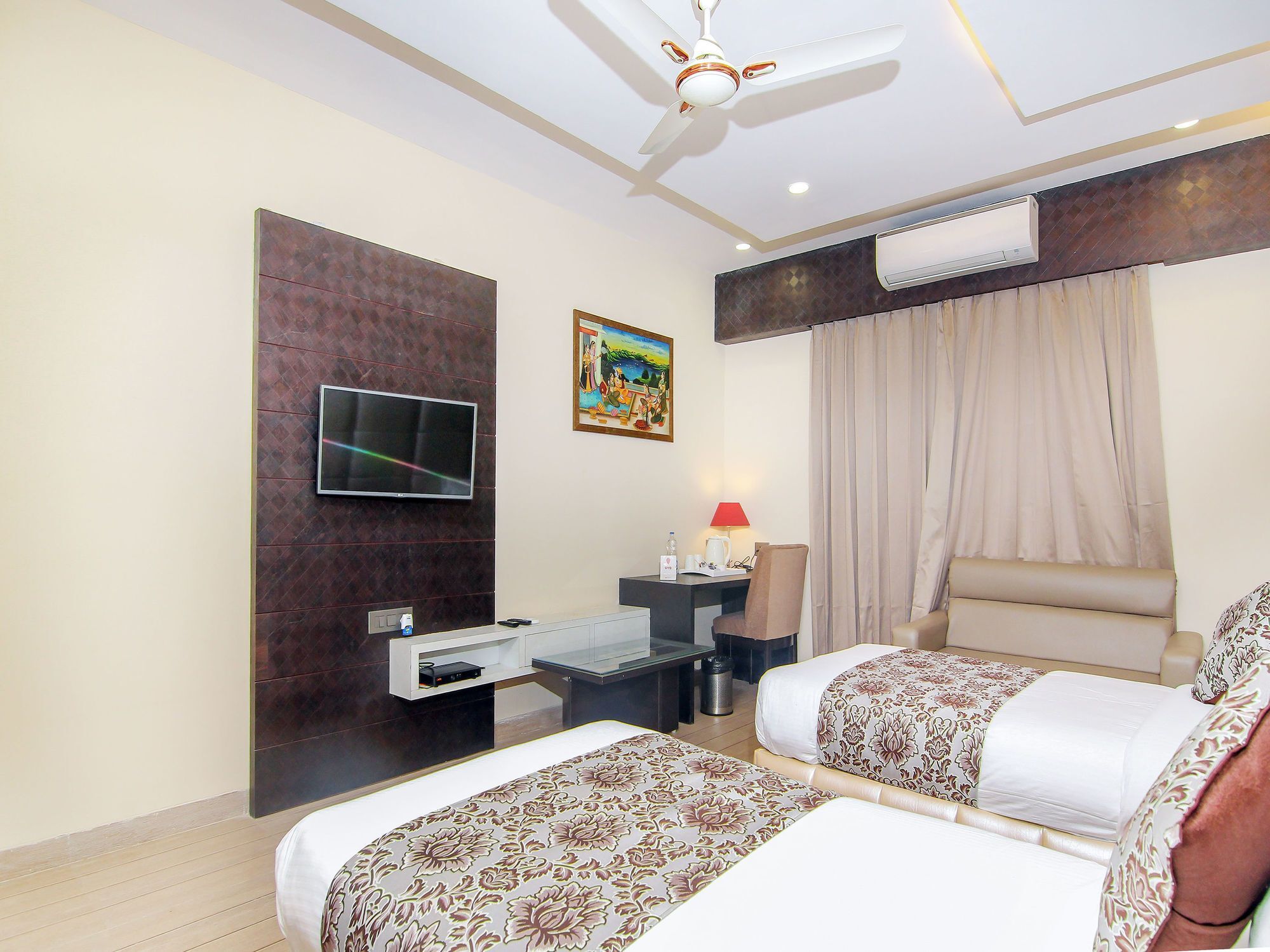 Moments Hotel Lucknow Exterior foto